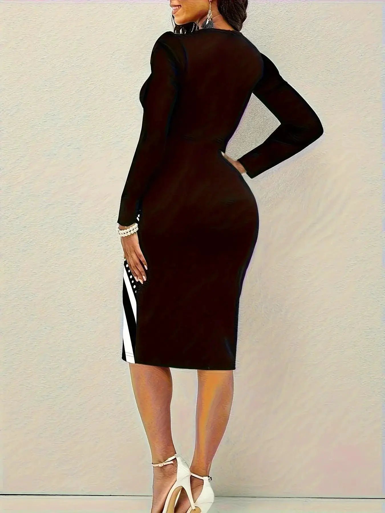 Secret Elegance Geometric Pattern Long Sleeve Bodycon Dress