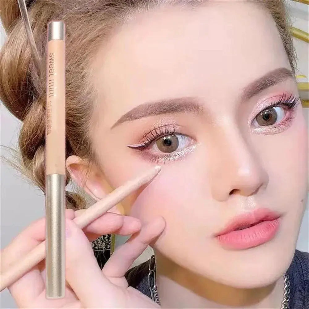 Silkworm Galaxy Eyeshadow And Eyeliner Pen Dual Ended Stick