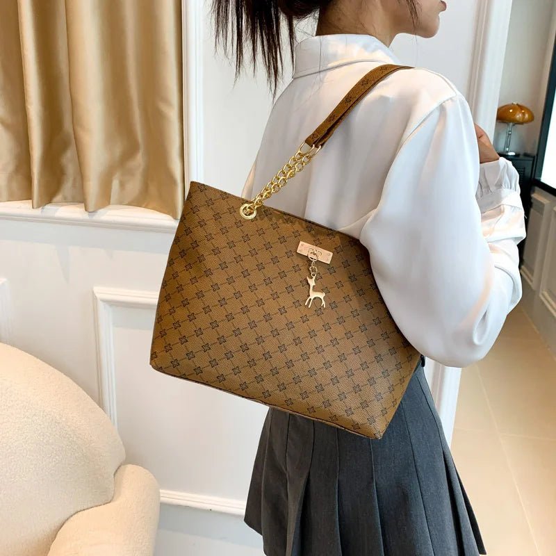 Soft PU Leather Womens Shoulder Bag Large Capacity Tote With Tassel For Everyday