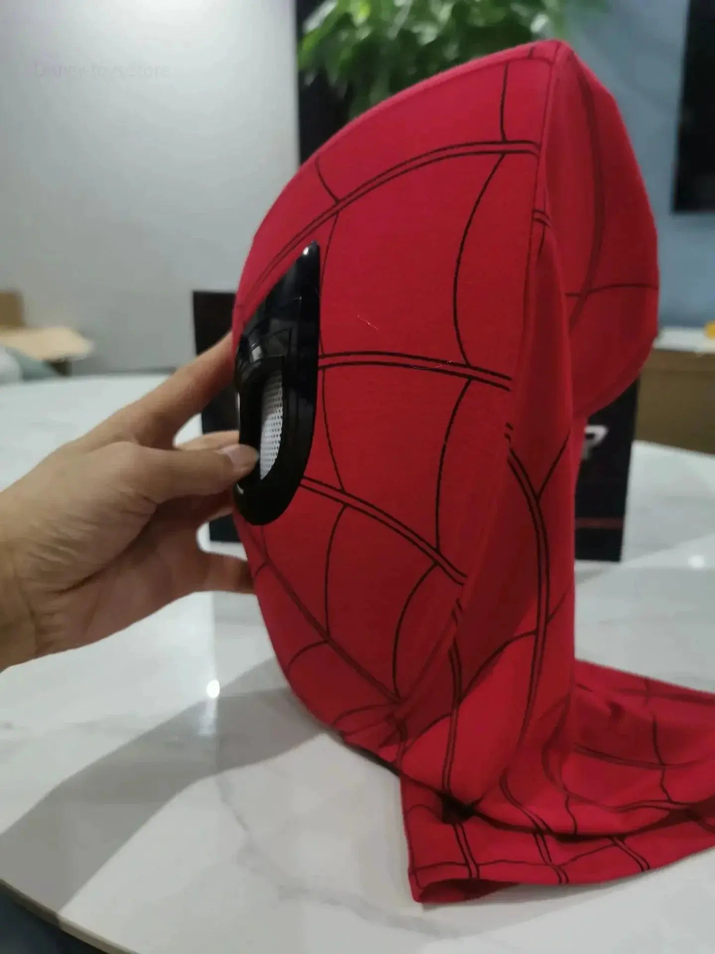 Spiderman Moving Eyes Cosplay Mask With Remote Control
