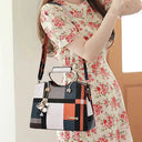 Chic Crossbody Bag For Women With Zipper