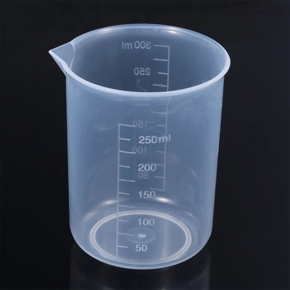 Transparent Plastic Measuring Cup Beaker Set Four Piece For Kitchen And Lab Kits