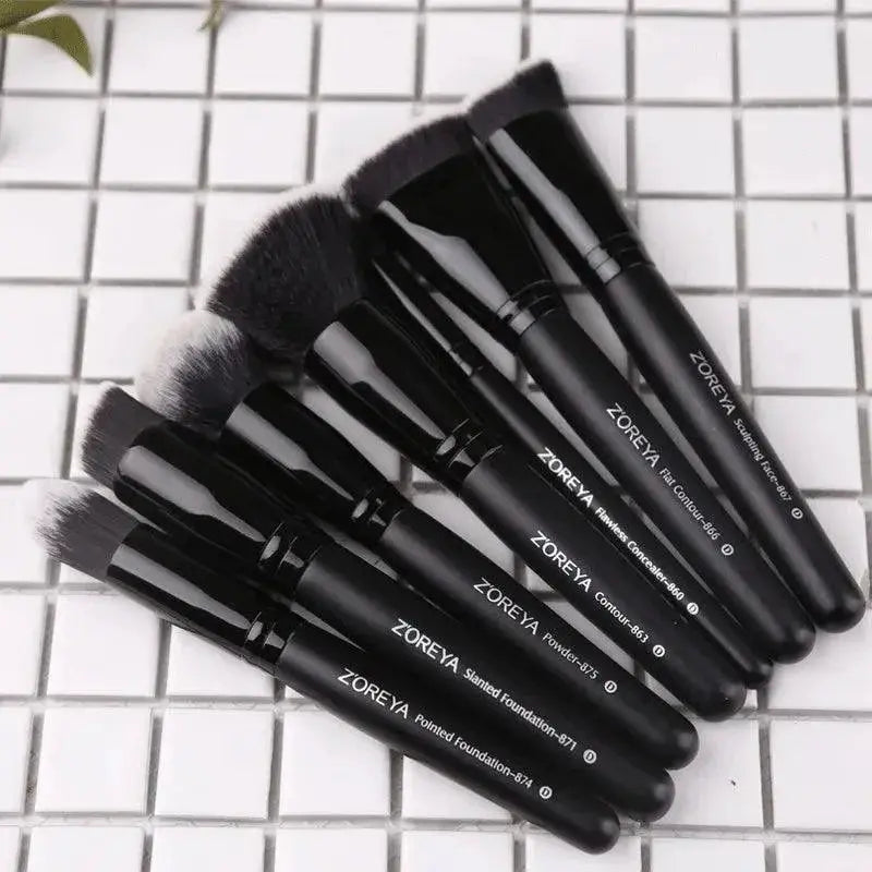 Ultimate Black Beauty 7 Brush Set For Flawless Makeup Finish