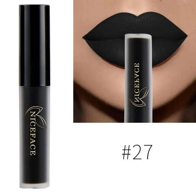Velvet Matte Lip Kit With Bold Colors For Smooth Application