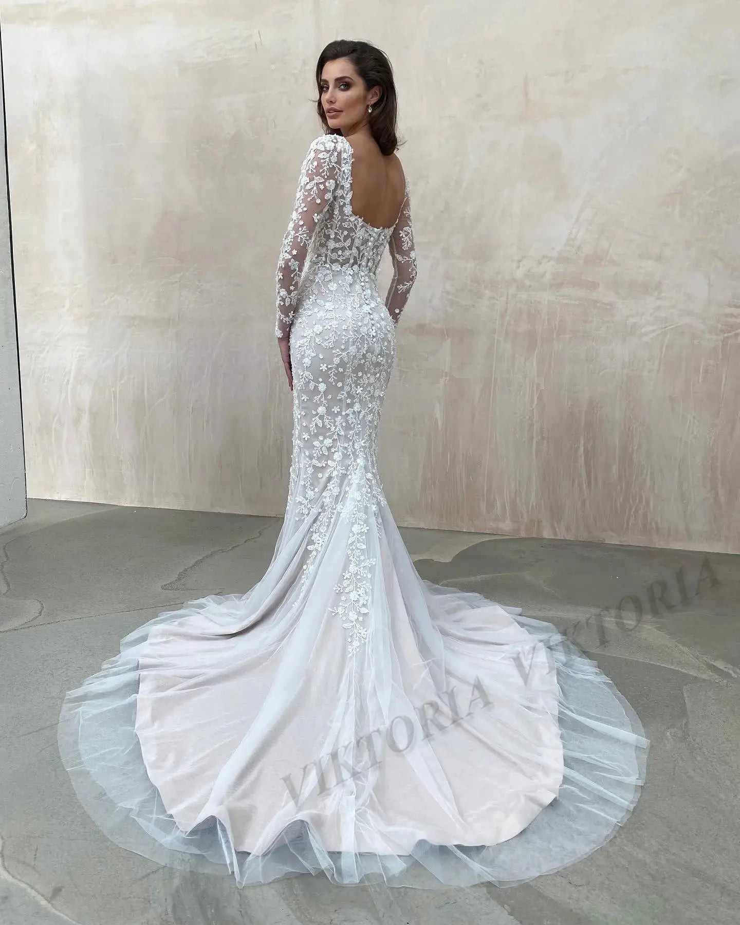 Viktoria Mermaid Wedding Dress With Lace Appliques Sleeves Train Romantic
