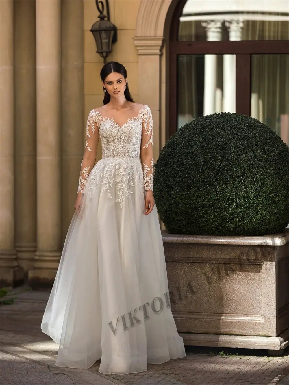 Vintage O Neck Wedding Dress for Bride Long Sleeves Tulle Pleated Tailored Dream