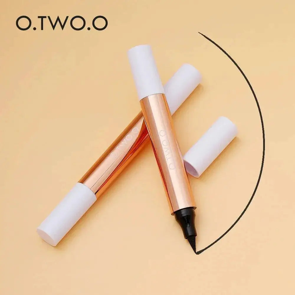 Winged Eyeliner Stamp Duo Pen For Cat Eyes Perfection